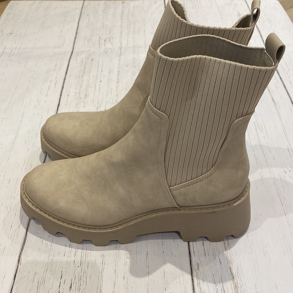 DV by Dolce Vita Villa Lug Boots